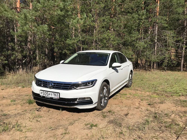 Автомобиль Фольксваген Пассат